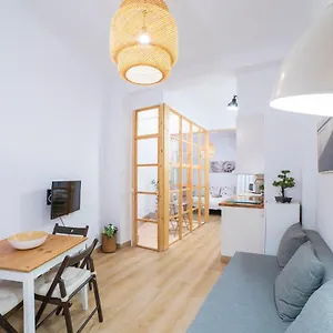 https://lovely-apartment-malaga-center.es-andalucia.com
